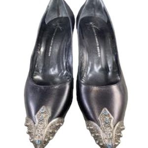 Giuseppe Zanotti Black Leather Heels Pumps with pointed stone accent, EUC
